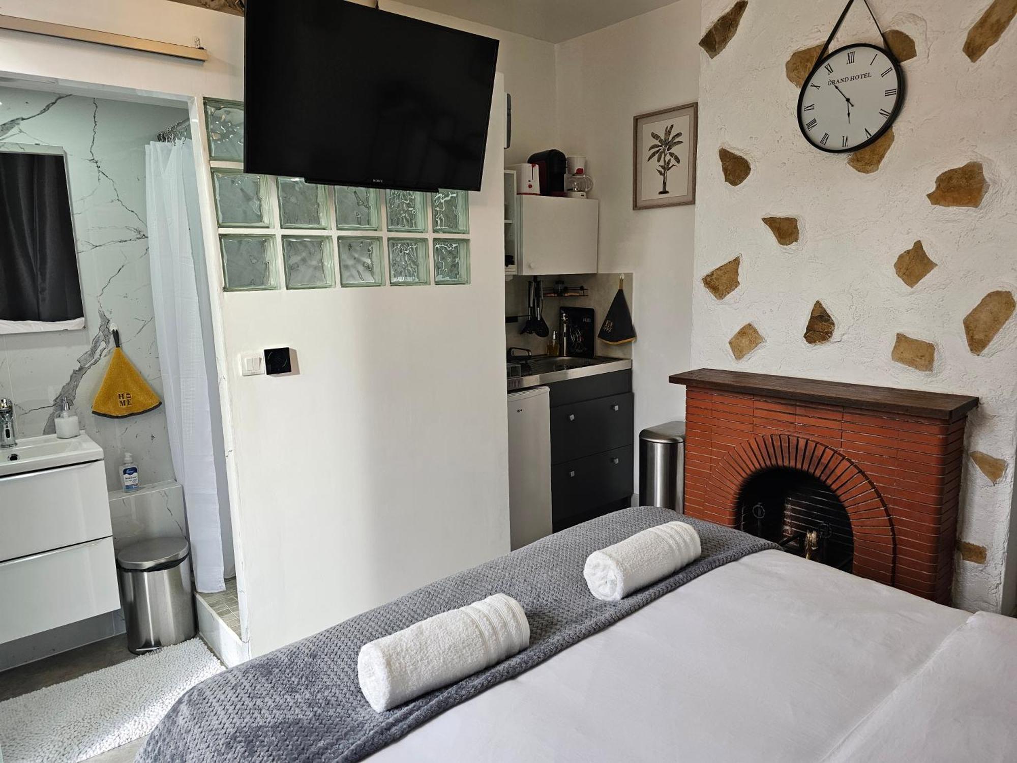 Studio 1 A La Trinite Proche De Nice, Monaco Et L'Italie ภายนอก รูปภาพ