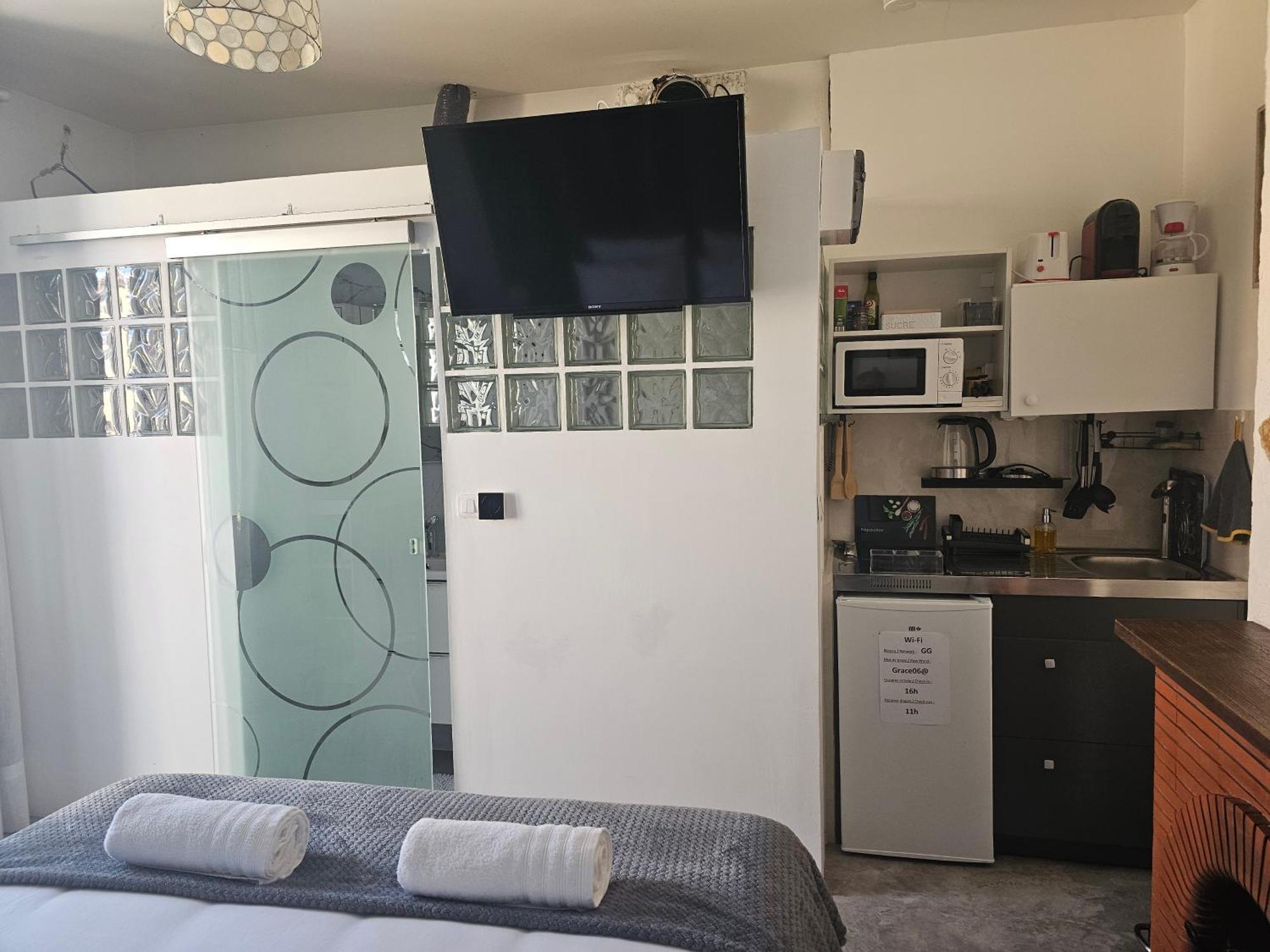 Studio 1 A La Trinite Proche De Nice, Monaco Et L'Italie ภายนอก รูปภาพ